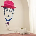Neapolitan Style Apartrment